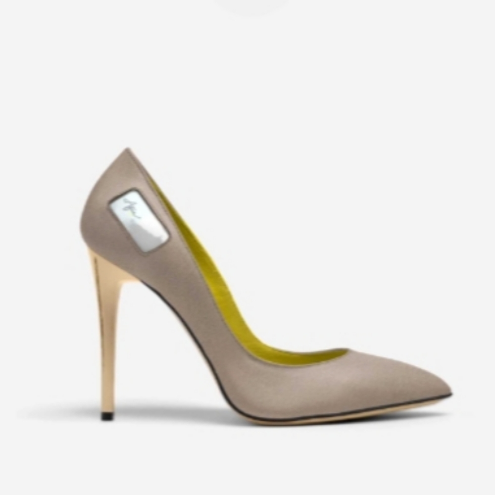 Benz Heels - Picture 4 of 5